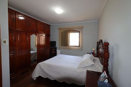 Casa à venda com 199m², 3 quartos e 2 vagasSuíte