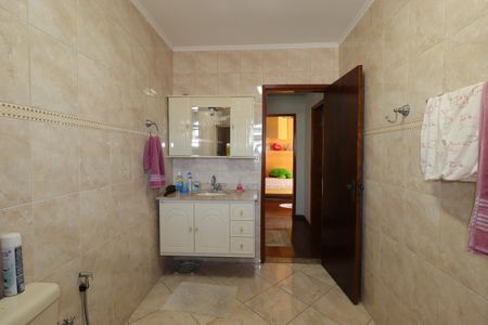 Casa à venda com 199m², 3 quartos e 2 vagasBanheiro 2