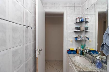 Apartamento à venda com 160m², 3 quartos e 3 vagas Apartamento à venda com 160m², 3 quartos e 3 vagasBanheiro Social