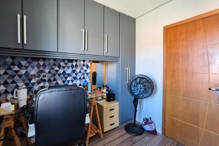 Casa de condomínio à venda com 122m², 3 quartos e 2 vagasQuarto 2