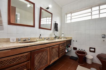 Casa de condomínio à venda com 280m², 4 quartos e 4 vagasBanheiro Suíte 1
