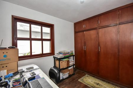 Casa de condomínio à venda com 280m², 4 quartos e 4 vagasQuarto 1