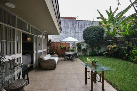Casa de condomínio à venda com 280m², 4 quartos e 4 vagasQuintal