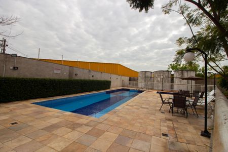 Apartamento à venda com 40m², 2 quartos e 1 vaga Apartamento à venda com 40m², 2 quartos e 1 vagaÁrea comum - Piscina