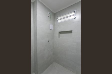 Apartamento para alugar com 38m², 1 quarto e sem vaga Apartamento para alugar com 38m², 1 quarto e sem vagaBanheiro da Suíte