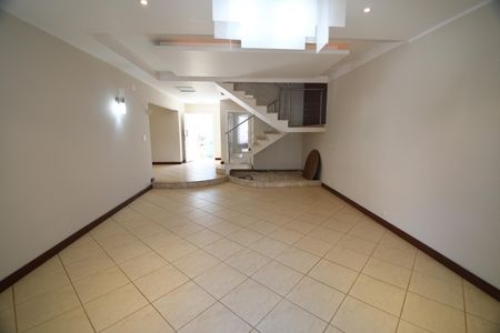 Sala 1 de casa para alugar com 3 quartos, 270m² em Bosque de Barão Geraldo, Campinas