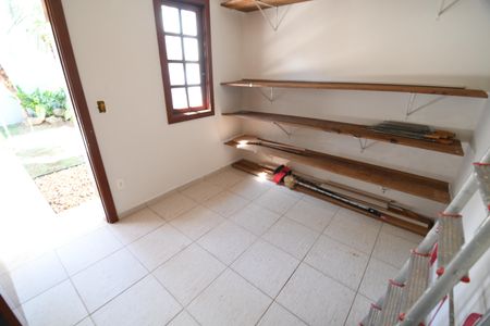 Casa à venda com 270m², 3 quartos e 3 vagasQuarto de Serviço