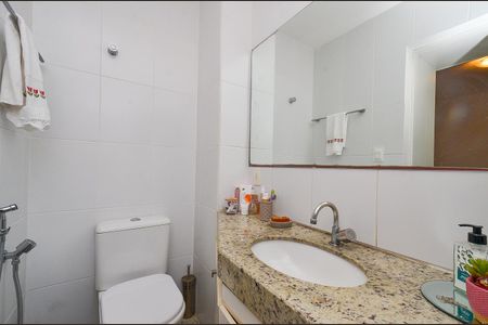 Apartamento à venda com 80m², 2 quartos e 1 vagaBanheiro da Suíte 2