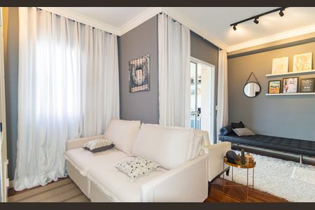 Sala de TV de apartamento à venda com 3 quartos, 69m² em Vila Oratorio, São Paulo