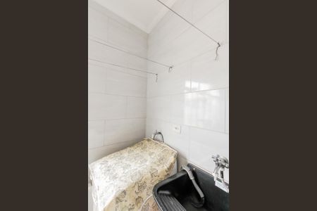 Casa à venda com 200m², 4 quartos e 1 vaga Casa à venda com 200m², 4 quartos e 1 vagaCasa 1 - Área de Serviço