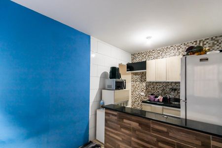 Casa à venda com 200m², 4 quartos e 1 vaga Casa à venda com 200m², 4 quartos e 1 vagaCasa 2 - Sala/Cozinha