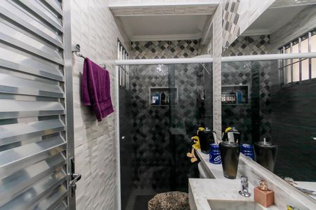 Casa à venda com 200m², 4 quartos e 1 vaga Casa à venda com 200m², 4 quartos e 1 vagaCasa 1 - Banheiro Social