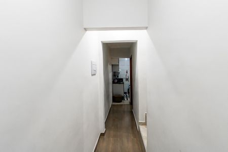 Casa à venda com 200m², 4 quartos e 1 vaga Casa à venda com 200m², 4 quartos e 1 vagaCorredor