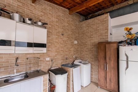 Casa à venda com 200m², 4 quartos e 1 vaga Casa à venda com 200m², 4 quartos e 1 vagaCasa 2 - Área de Serviço