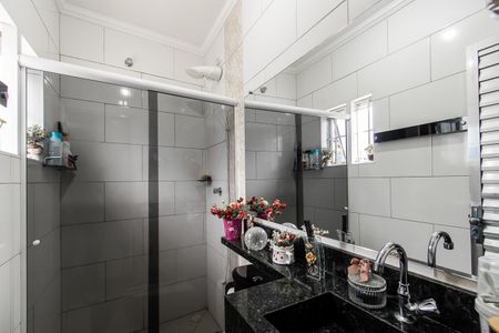 Casa à venda com 200m², 4 quartos e 1 vaga Casa à venda com 200m², 4 quartos e 1 vagaCasa 1 - Banheiro Social