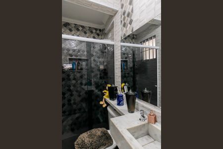 Casa à venda com 200m², 4 quartos e 1 vaga Casa à venda com 200m², 4 quartos e 1 vagaCasa 1 - Banheiro Social