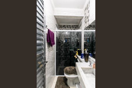 Casa à venda com 200m², 4 quartos e 1 vaga Casa à venda com 200m², 4 quartos e 1 vagaCasa 1 - Banheiro Social