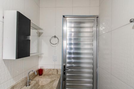 Casa à venda com 200m², 4 quartos e 1 vaga Casa à venda com 200m², 4 quartos e 1 vagaCasa 2 - Banheiro de Serviço