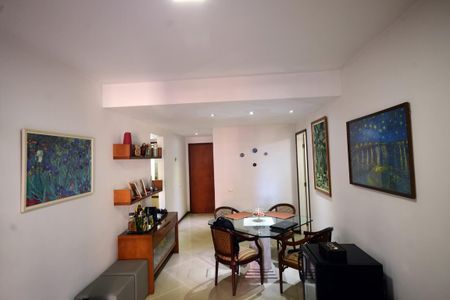 Apartamento à venda com 76m², 2 quartos e 1 vaga Apartamento à venda com 76m², 2 quartos e 1 vagaSala
