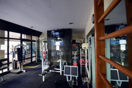 Apartamento à venda com 76m², 2 quartos e 1 vaga Apartamento à venda com 76m², 2 quartos e 1 vagaÁrea Comum - Academia