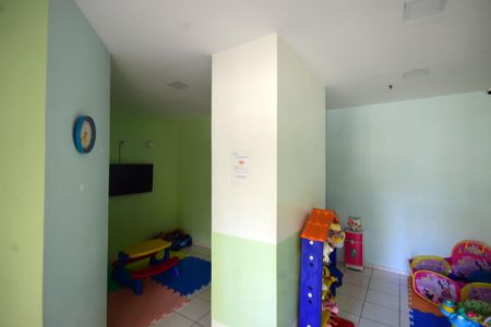 Apartamento à venda com 76m², 2 quartos e 1 vaga Apartamento à venda com 76m², 2 quartos e 1 vagaÁrea Comum - Espaço de Jogos