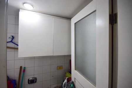 Apartamento à venda com 76m², 2 quartos e 1 vaga Apartamento à venda com 76m², 2 quartos e 1 vagaQuarto de Serviço