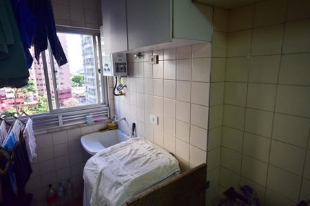 Apartamento à venda com 76m², 2 quartos e 1 vaga Apartamento à venda com 76m², 2 quartos e 1 vagaÁrea de Serviço