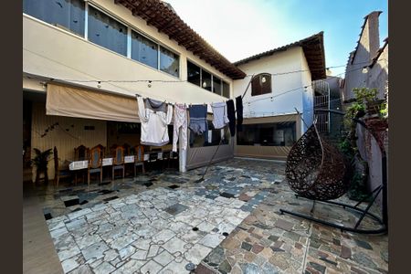 Casa à venda com 500m², 6 quartos e 3 vagasChurrasqueira