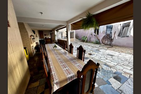 Casa à venda com 500m², 6 quartos e 3 vagasChurrasqueira