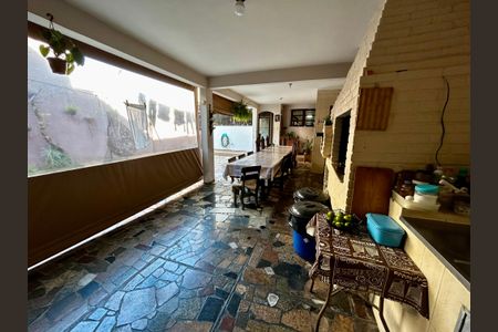 Casa à venda com 500m², 6 quartos e 3 vagasChurrasqueira