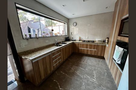 Casa à venda com 500m², 6 quartos e 3 vagasCozinha