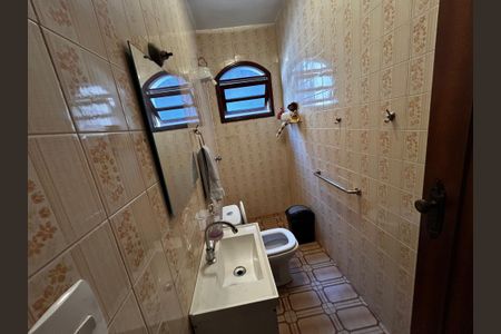 Casa à venda com 500m², 6 quartos e 3 vagasBanheiro 1