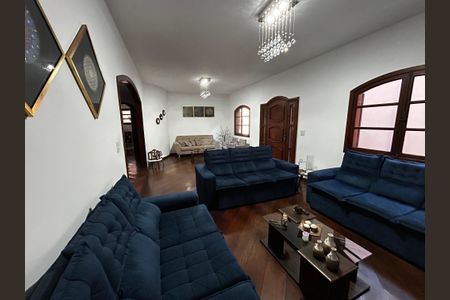 Casa à venda com 500m², 6 quartos e 3 vagasSala