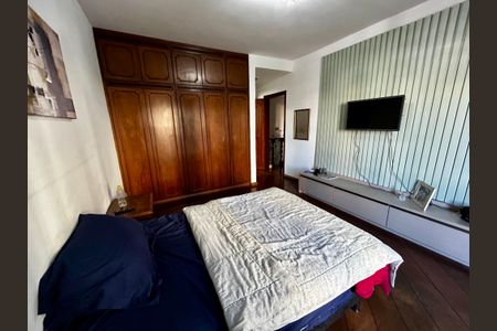 Casa à venda com 500m², 6 quartos e 3 vagasSuíte 1