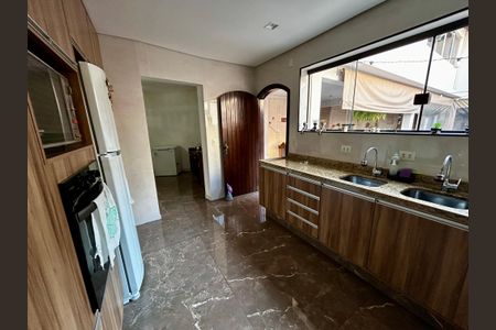 Casa à venda com 500m², 6 quartos e 3 vagasCozinha