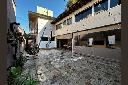 Casa à venda com 500m², 6 quartos e 3 vagasChurrasqueira