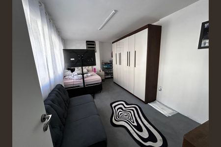 Casa à venda com 500m², 6 quartos e 3 vagasQuarto 4