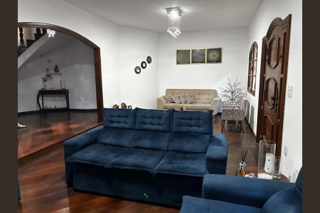 Sala de casa para alugar com 6 quartos, 500m² em Gopouva, Guarulhos