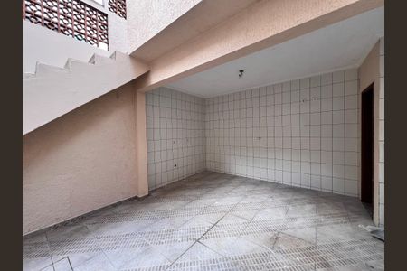 Casa à venda com 200m², 3 quartos e 2 vagas Casa à venda com 200m², 3 quartos e 2 vagasÁrea de Serviço