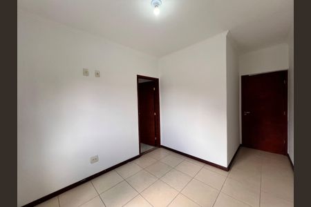 Casa à venda com 200m², 3 quartos e 2 vagas Casa à venda com 200m², 3 quartos e 2 vagasSuíte 1