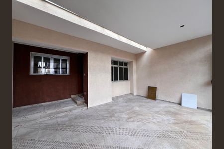 Casa à venda com 200m², 3 quartos e 2 vagas Casa à venda com 200m², 3 quartos e 2 vagasGaragem