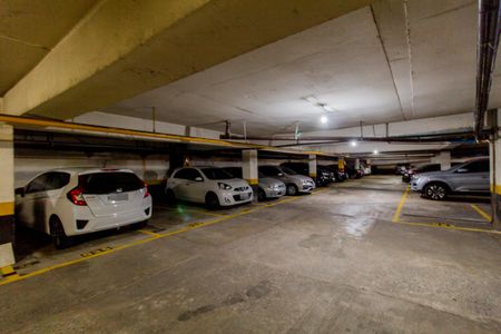 Apartamento à venda com 85m², 3 quartos e 2 vagas Apartamento à venda com 85m², 3 quartos e 2 vagasEstacionamento