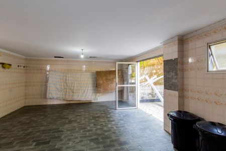 Apartamento à venda com 85m², 3 quartos e 2 vagas Apartamento à venda com 85m², 3 quartos e 2 vagasÁrea Comum - Lavanderia