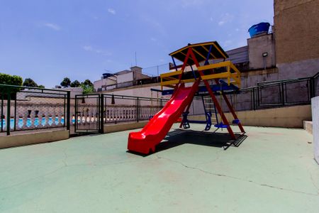 Apartamento à venda com 85m², 3 quartos e 2 vagas Apartamento à venda com 85m², 3 quartos e 2 vagasÁrea Comum - Playground
