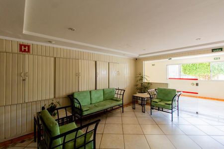 Apartamento à venda com 85m², 3 quartos e 2 vagas Apartamento à venda com 85m², 3 quartos e 2 vagasÁrea Comum - Hall