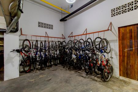 Apartamento à venda com 85m², 3 quartos e 2 vagas Apartamento à venda com 85m², 3 quartos e 2 vagasÁrea Comum - Bicicletário