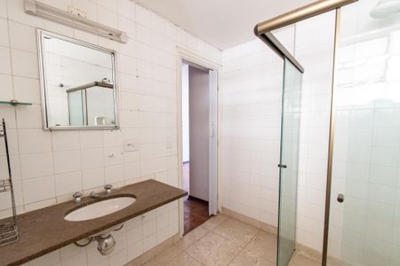Apartamento à venda com 123m², 3 quartos e sem vagaBanheiro da suíte