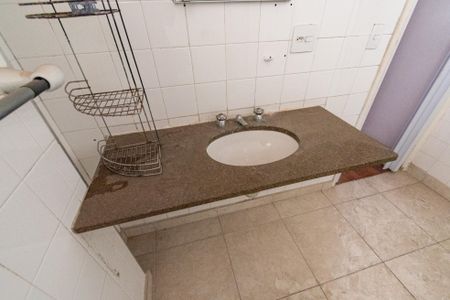 Apartamento à venda com 123m², 3 quartos e sem vagaBanheiro da suíte