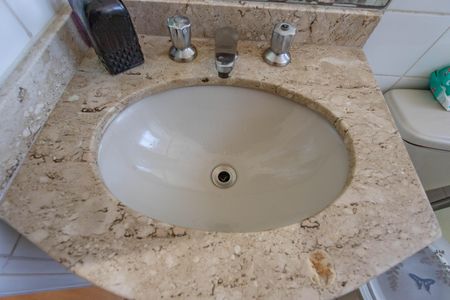 Apartamento à venda com 52m², 2 quartos e 1 vagaBanheiro