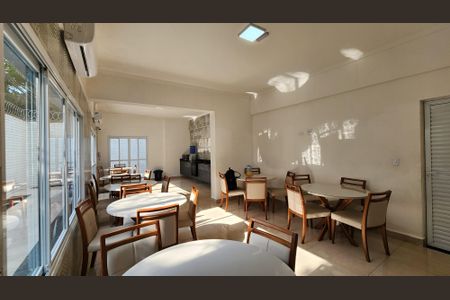 Apartamento para alugar com 52m², 2 quartos e 1 vagaÁrea comum - Salão de festas